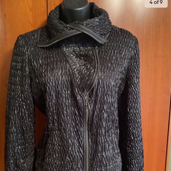 Katherine Barclay Black Ruched  Short Jacket Coat Size M - Picture 4 of 8